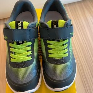 TSUKIHOSHI Kids Green and Grey Shoes